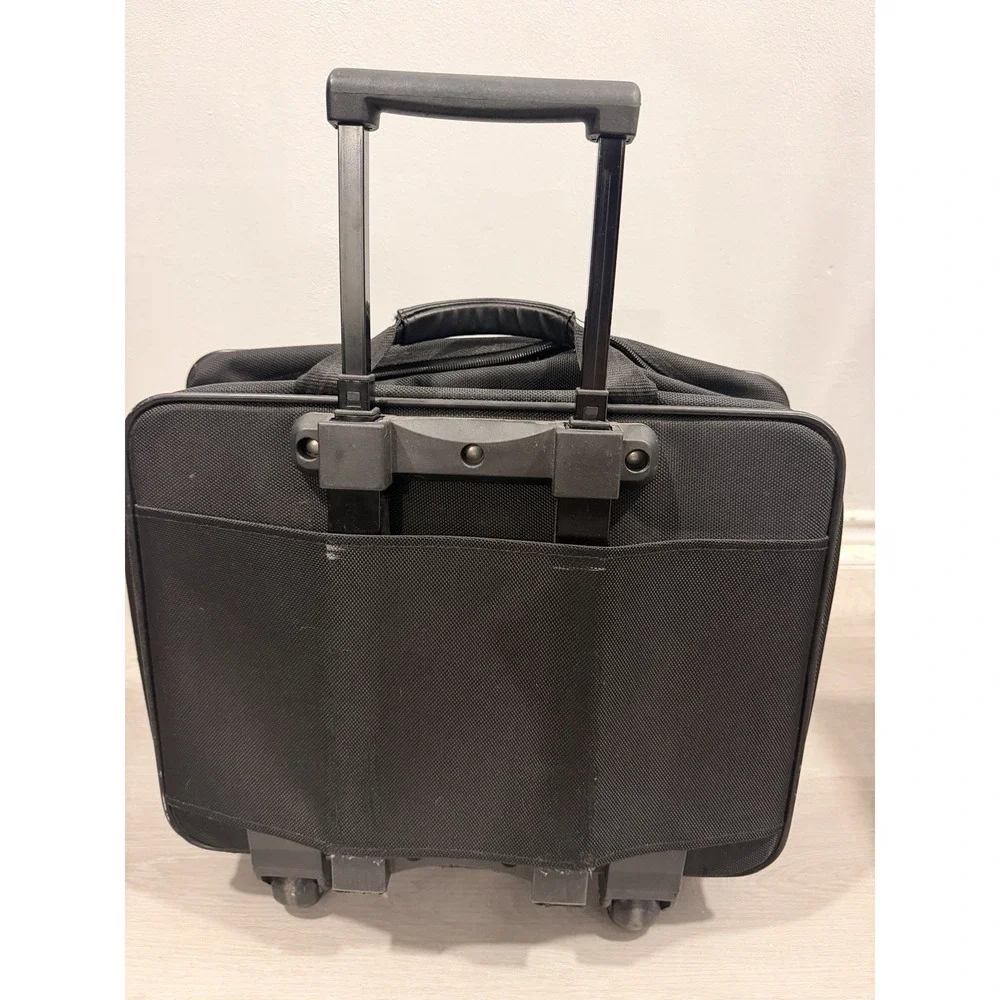 Solo Rolling Laptop‎ Bag Black Wheeled Briefcase Telescoping Handle Underseater